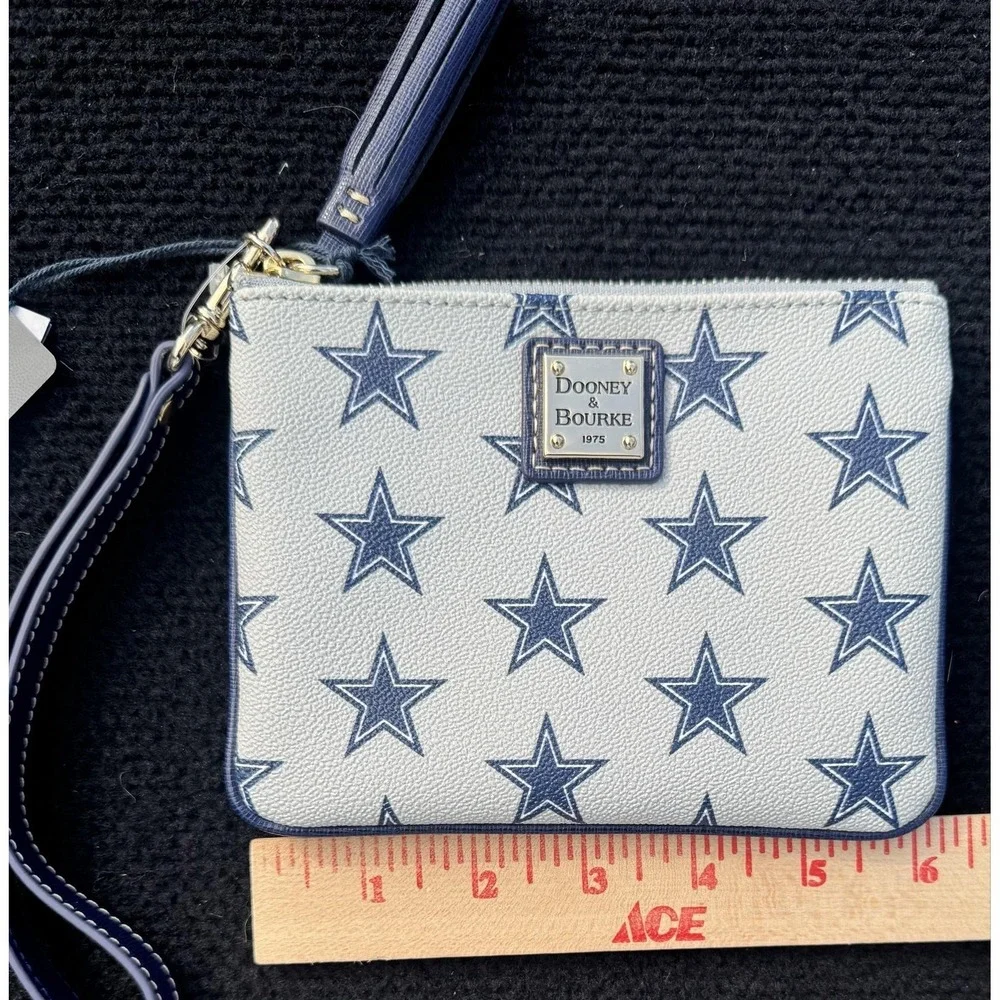 Dooney & Bourke NFL Dallas Cowboys Slim Wristlet Wallet NWT Gray Blue